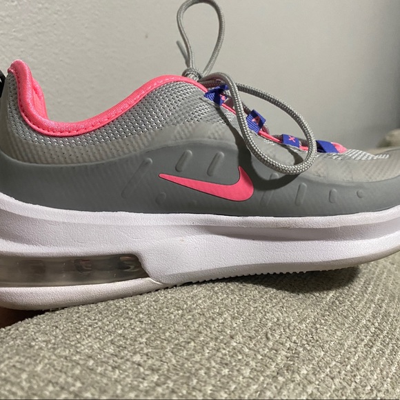 Girls Nike 3 - Picture 3 of 3